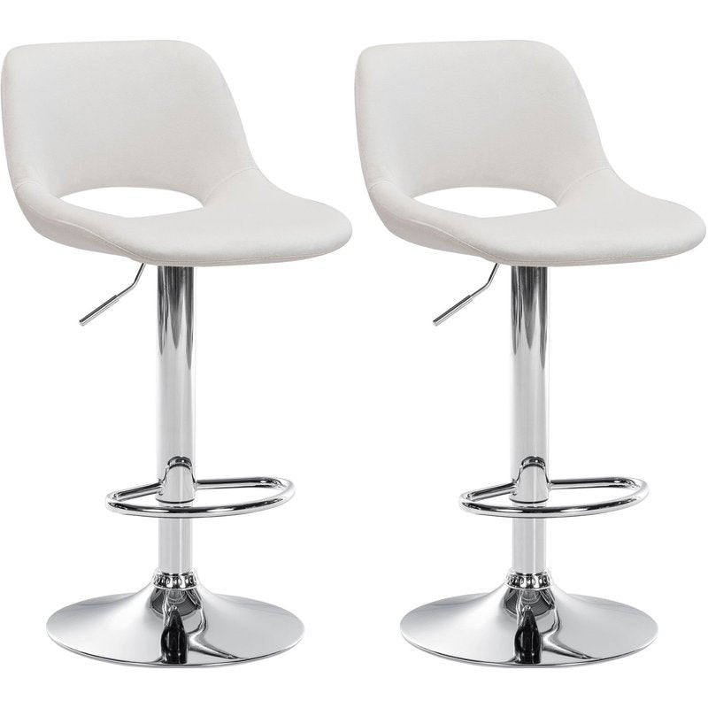 Set di 2 barhocker Camden in velluto crema con base cromata, eleganti e comodi per cucina o bar.