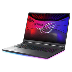 ASUS 13673 - ASUS 90NR0LC1-M00380 angolazione laterale, laptop da gaming con display ROG Strix, categoria schede circuitali per computer.