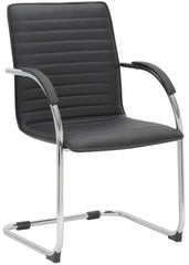 Set di 2 sedie visitatori Tira in pelle sintetica nera, design robusto e confortevole per ambienti moderni.