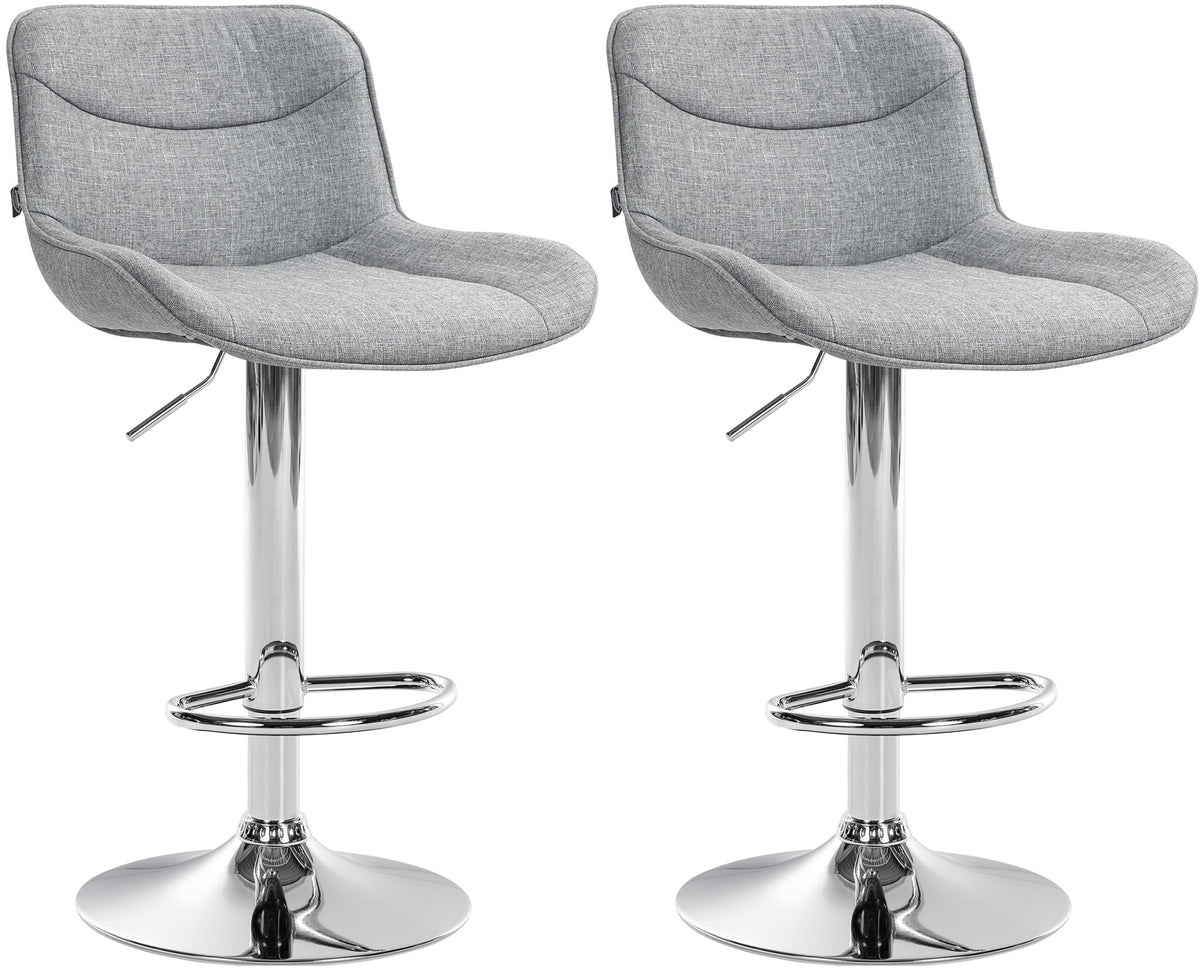 Set di 2 sgabelli da bar Vonore in tessuto grigio con base cromata, regolabili in altezza per un design moderno e funzionale.