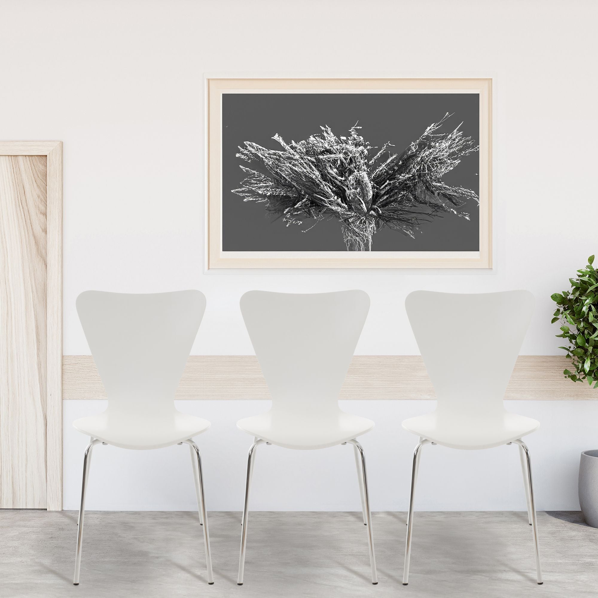 Set di due sedie visitatore Calisto bianche, perfette per sale d'attesa, fiere ed eventi grazie al loro design elegante.