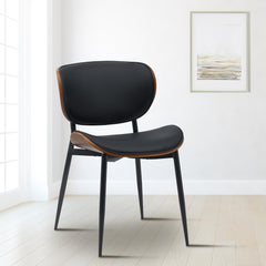 Set di 2 sedie Enid in kunstleder con struttura in metallo, design moderno e comfort ottimale per la tua sala da pranzo.