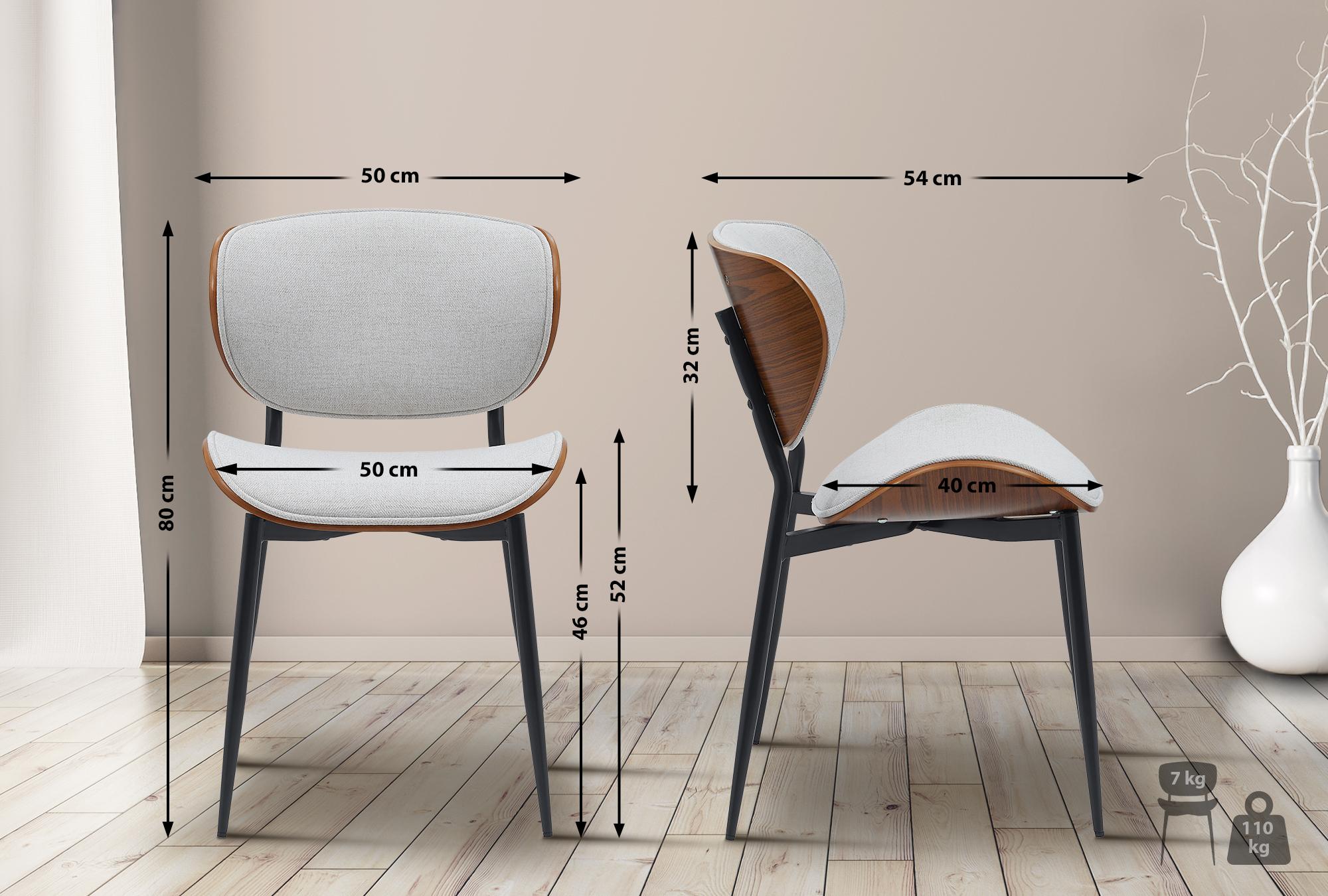 Set di 2 sedie Enid in stoffa crema e struttura in legno di noce, ideali per un'elegante sala da pranzo.