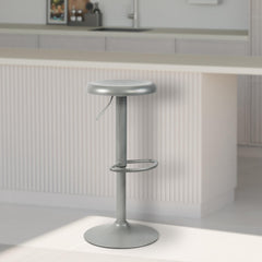 Set di 2 sgabelli bar Williston in metallo argentato, alti e regolabili, ideali per cucina e bar.