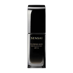 Base illuminante Sensai Foundation FP10, perfetta per una pelle radiosa e uniforme, ideale per il trucco quotidiano.