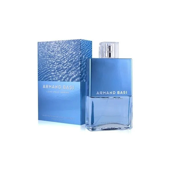 Eau de Toilette spray blu e trasparente di Armand Basi, con flacone in vetro e scatola abbinata con motivo a onde.